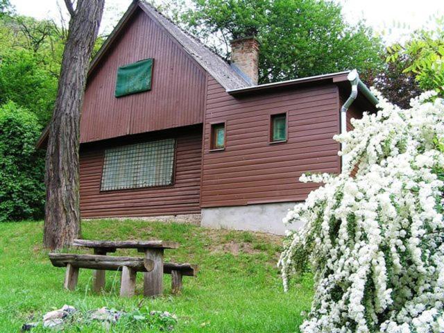 Vadregeny Panzio Bed & Breakfast Естергом Стая снимка